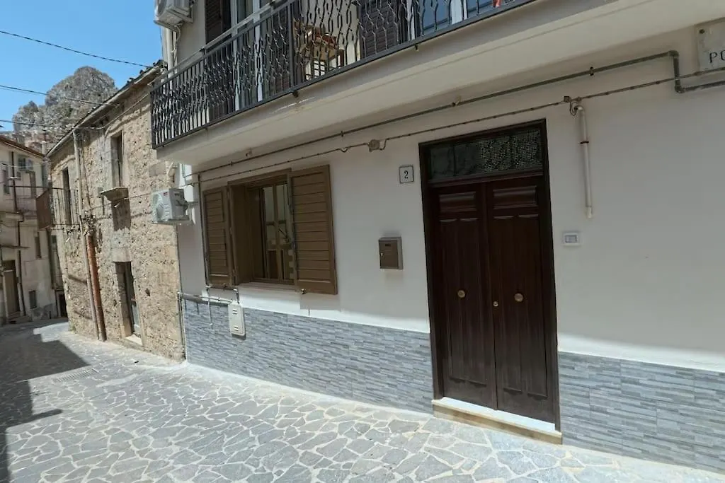 Holiday home B&B Camurria Caltabellotta Italy